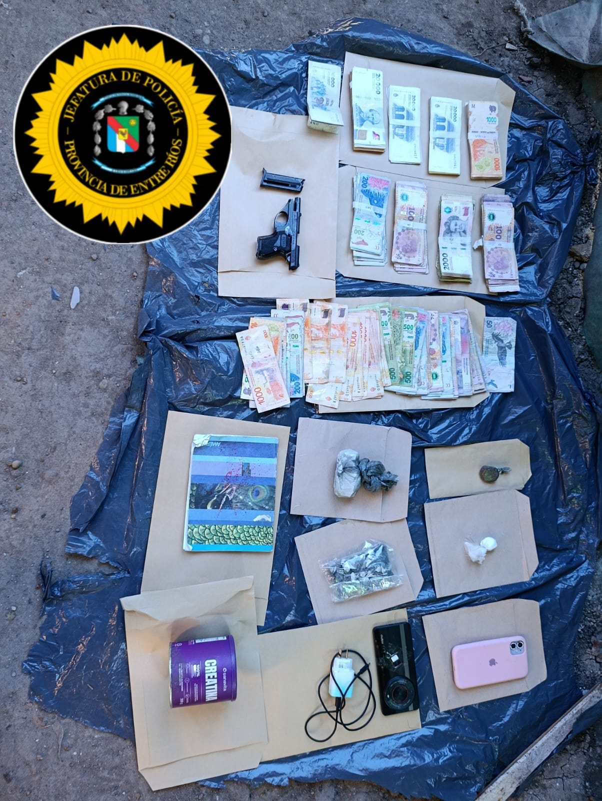 Imagen de noticia Desbarataron una red de narcomenudeo que era dirigida por un interno desde la Unidad Penal 9