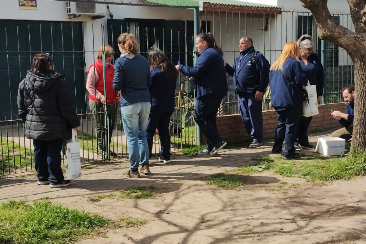 Imagen de noticia Continúa la campaña de vacunación contra la leptospirosis en Gualeguaychú