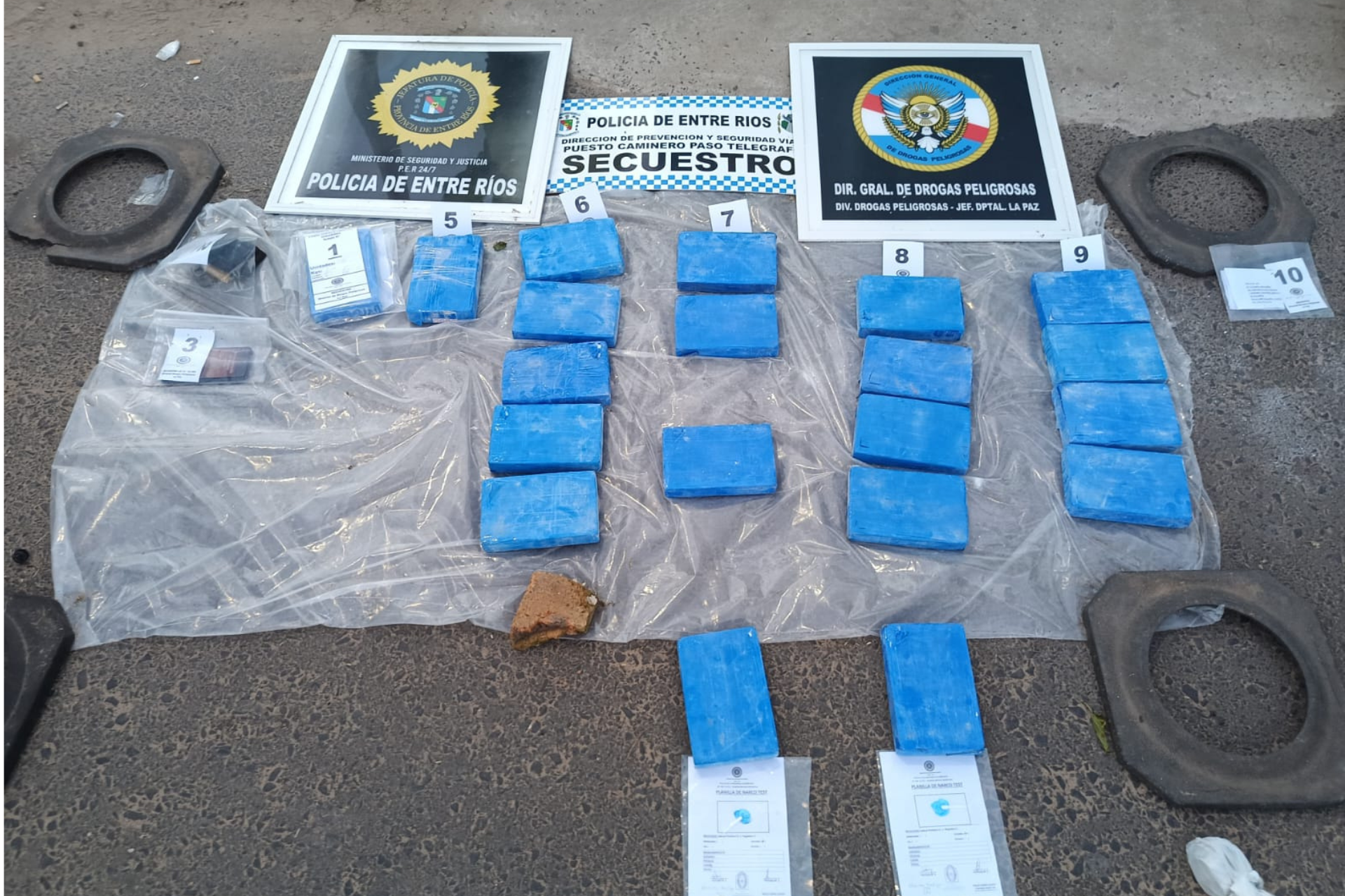 Imagen de noticia Importante golpe al narcotráfico: Incautaron más de 20 kilos de cocaína en el Puesto Caminero Paso Telégrafo