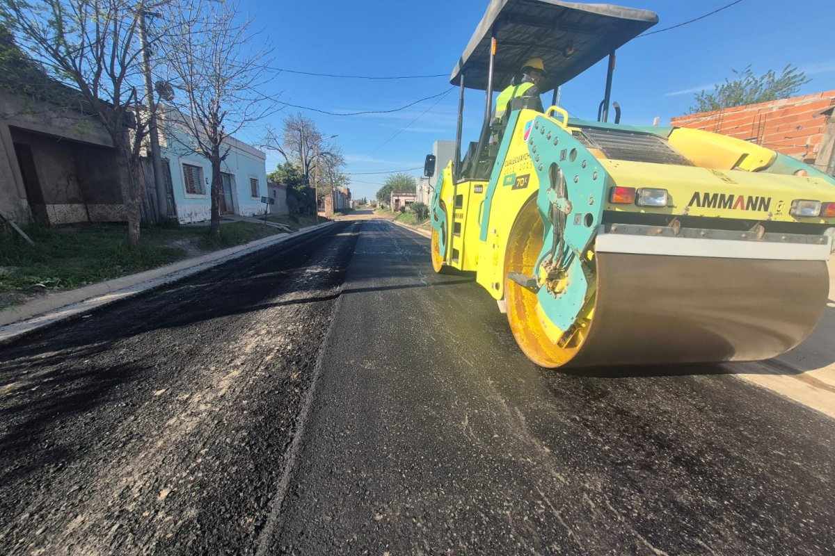 Imagen de noticia Con el asfaltado de Perú y Doello Jurado, ya son 20 las calles reconstruidas en dos meses