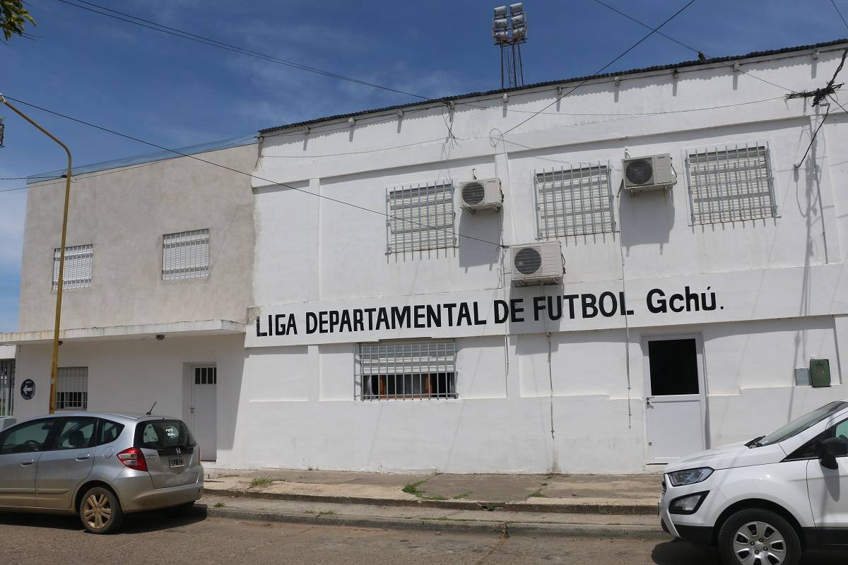 Imagen de noticia Vecinos del Estadio Municipal pidieron limitar los horarios de las actividades de fútbol