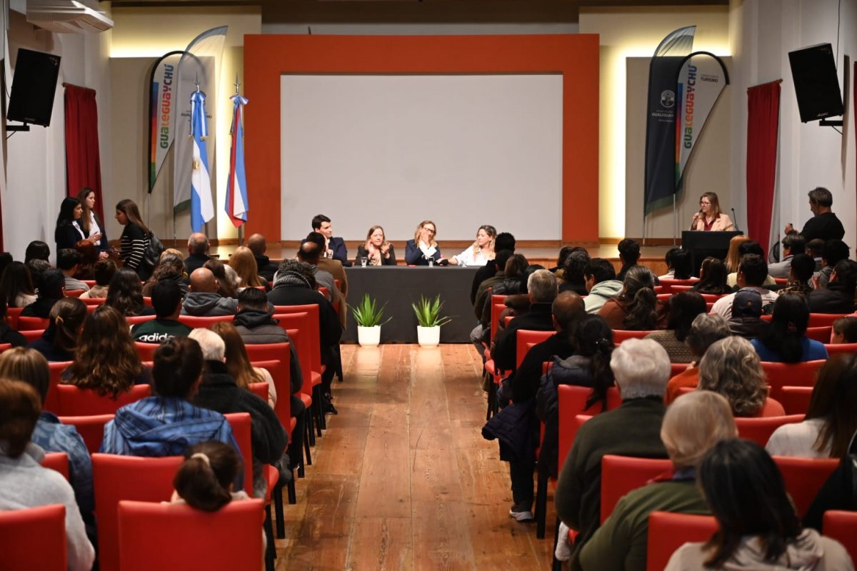 Imagen de noticia 70 emprendedores de Gualeguaychú acceden a microcréditos para impulsar sus proyectos