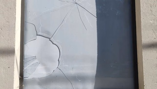 Imagen de noticia Atacaron la casa del intendente a piedrazos e intendentes se solidarizaron