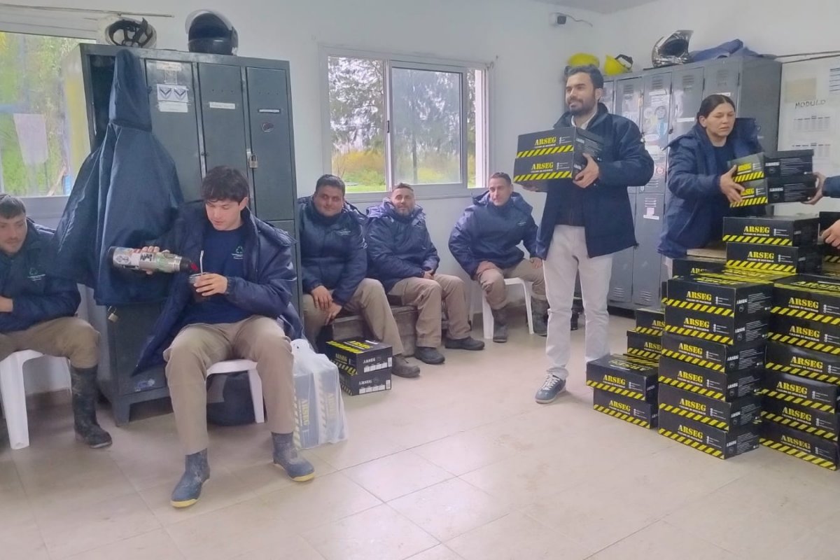 Imagen de noticia Eco Gualeguaychú recibió indumentaria y elementos de protección para sus 55 asociados