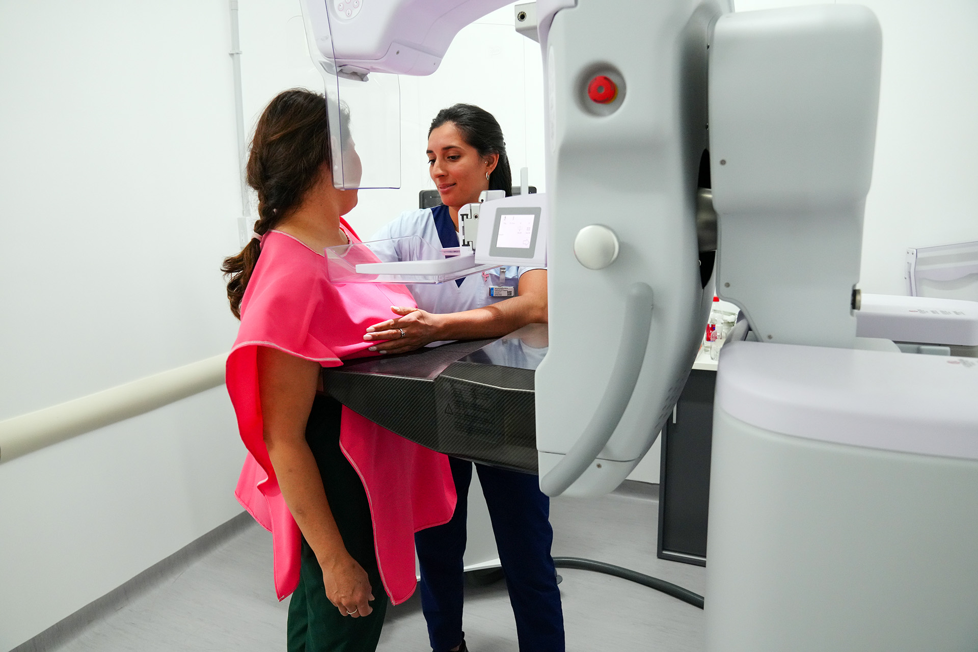 Imagen de noticia Salud refuerza la importancia de la detección temprana del cáncer de mama