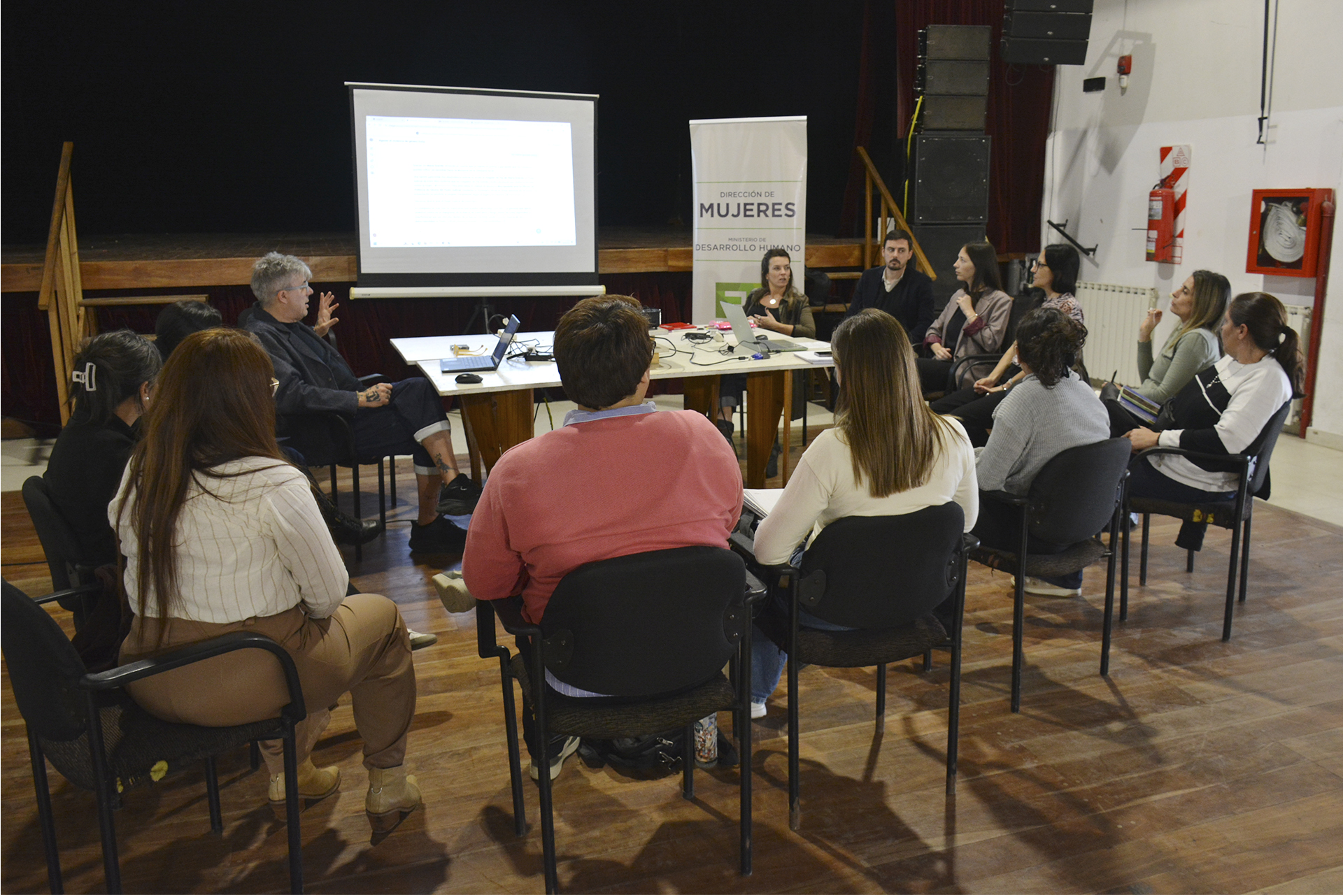 Imagen de noticia Organismos provinciales articulan recursos para mejorar la orientación ante situaciones de violencia por motivos de género