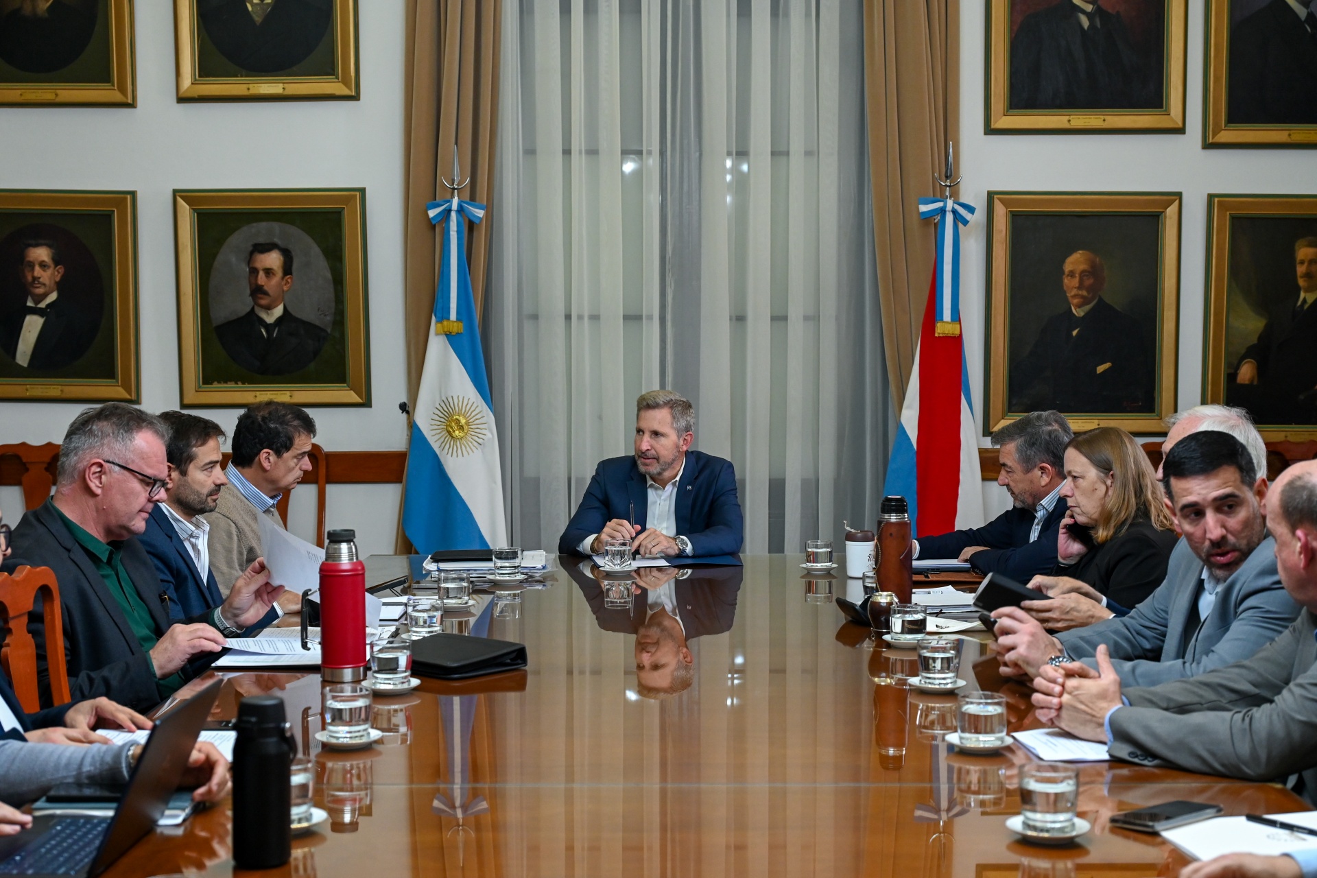 Imagen de noticia Frigerio encabezó una reunión de gabinete con eje en el seguimiento de la gestión