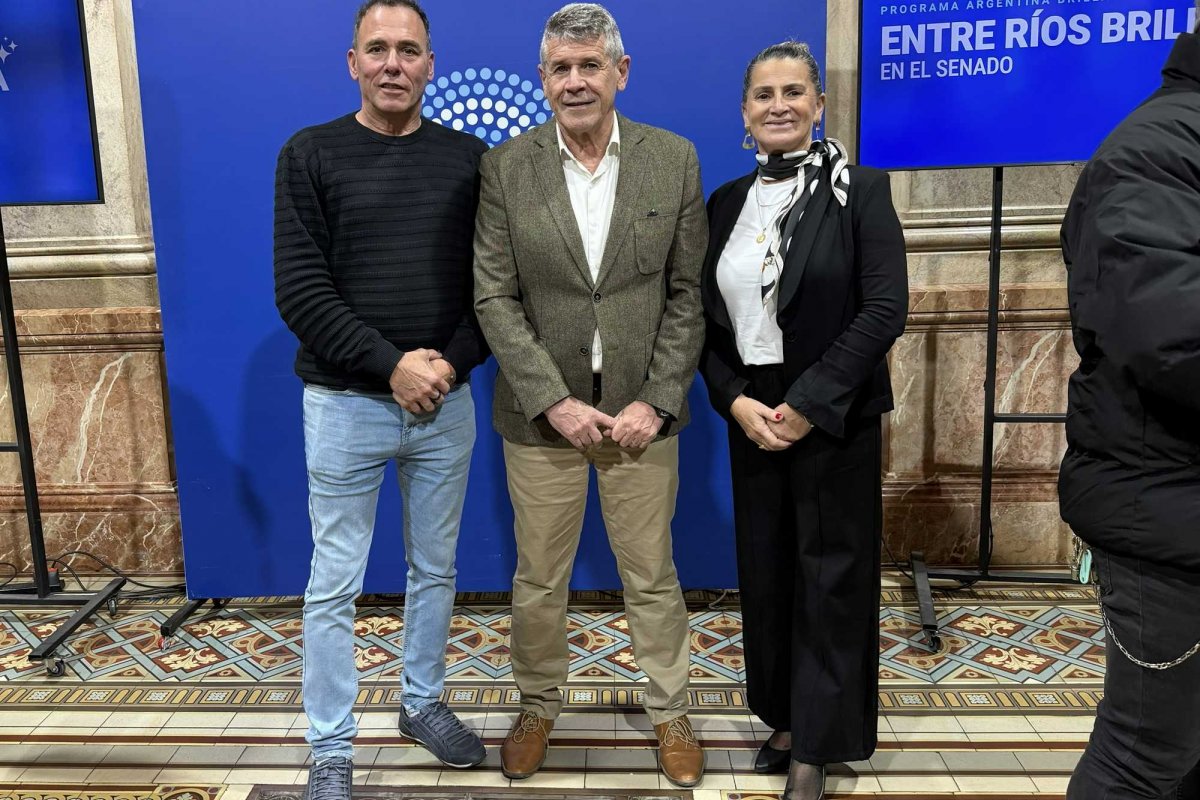 Imagen de noticia Gualeguaychú también llevó su oferta turística y cultural al Senado