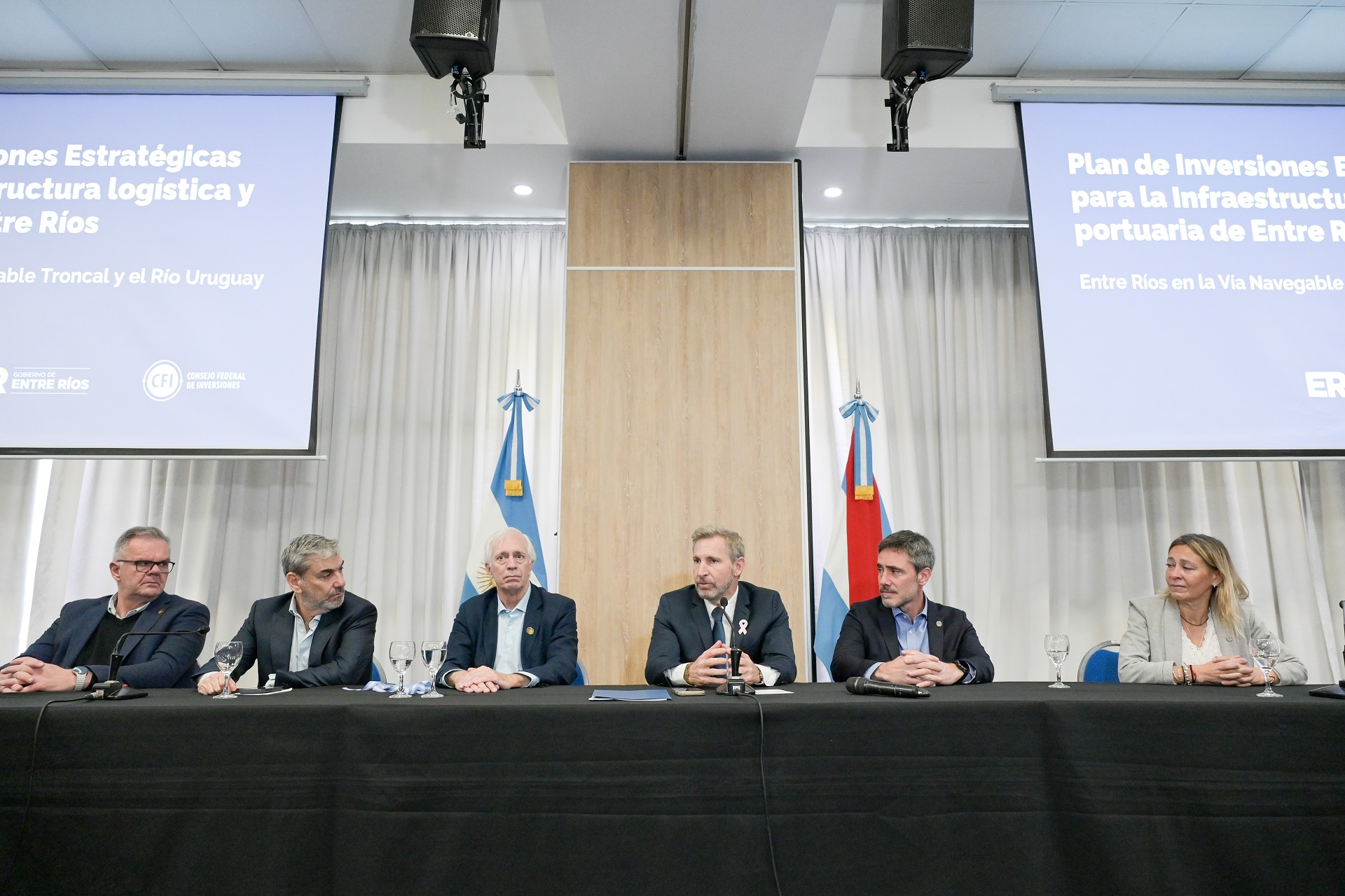 Entre Ríos avanza en un plan para mejorar sus puertos y reducir los costos del transporte de la producción