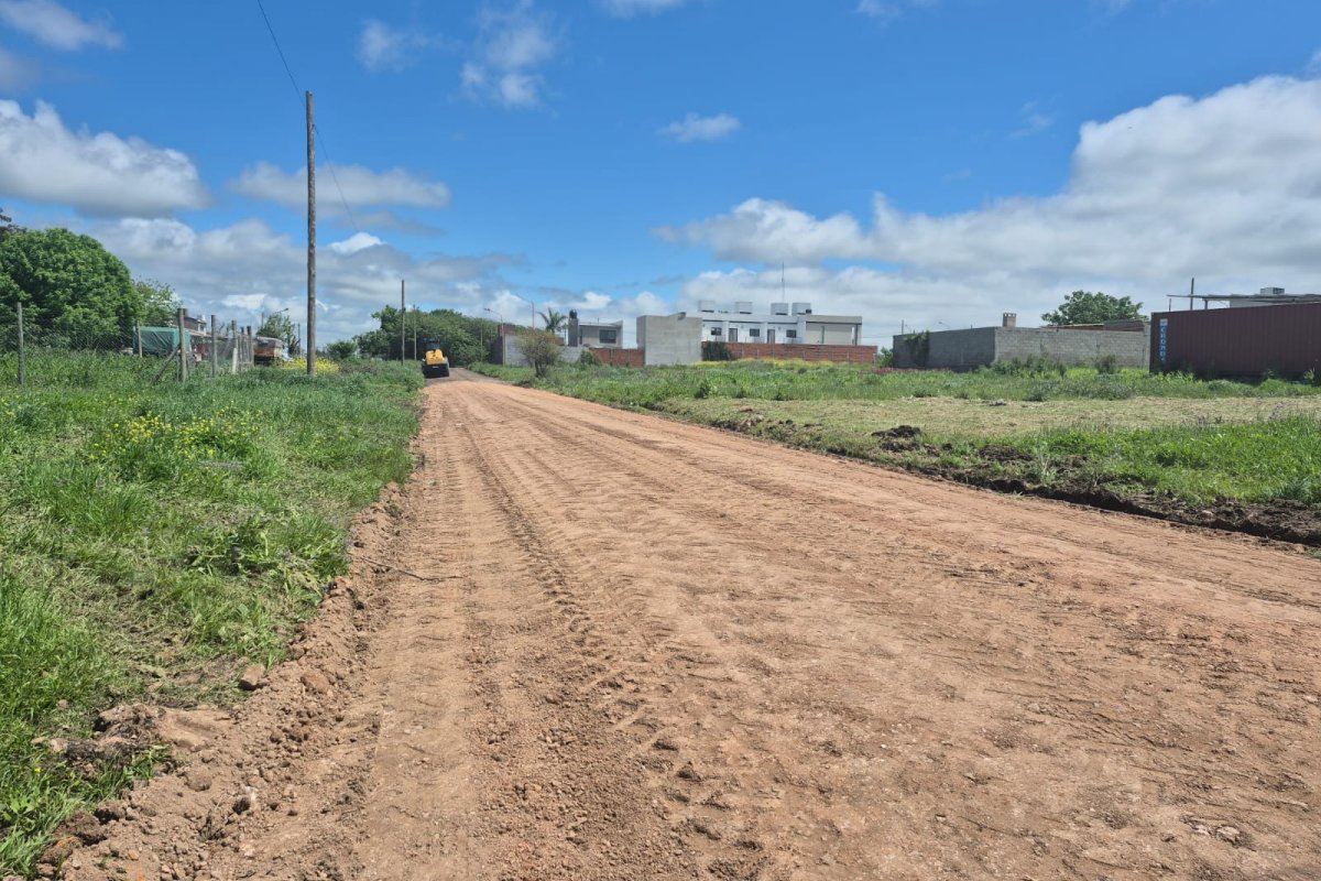 El Gobierno municipal realiza mejoramiento de calles en zonas norte y oeste de la ciudad