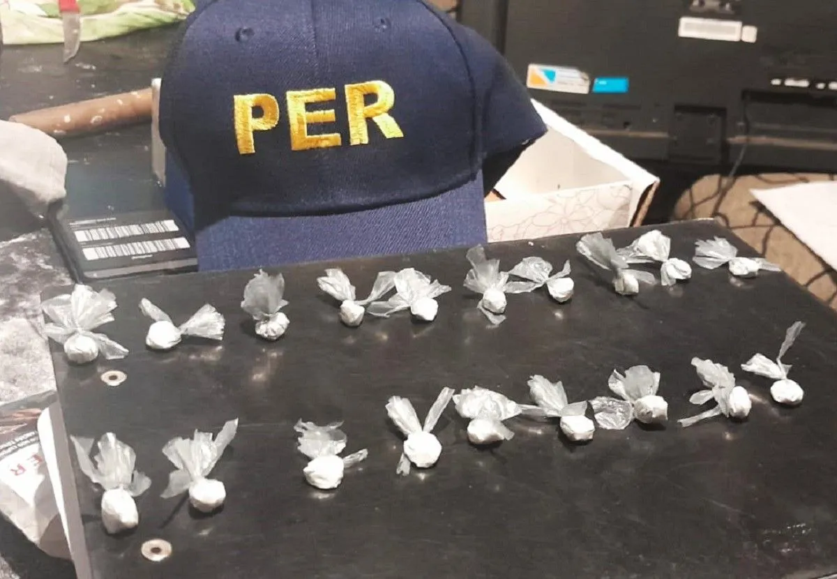 Imagen de noticia Dos hombres aprehendidos y casi 30 gramos de cocaína secuestrados en allanamientos por narcomenudeo