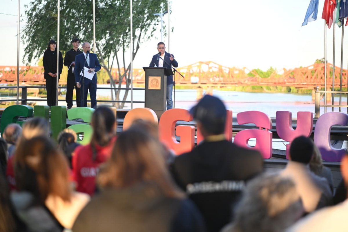 Imagen de noticia Davico en el acto de cierre del Mundial de Canotaje: “Gualeguaychú siempre será su casa”