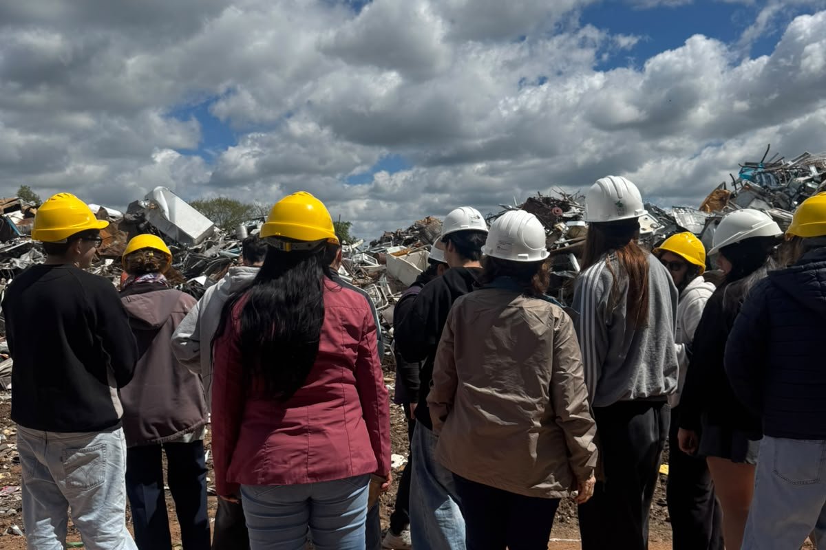 Imagen de noticia Mas de 360 estudiantes participaron en las jornadas de educación ambiental durante septiembre