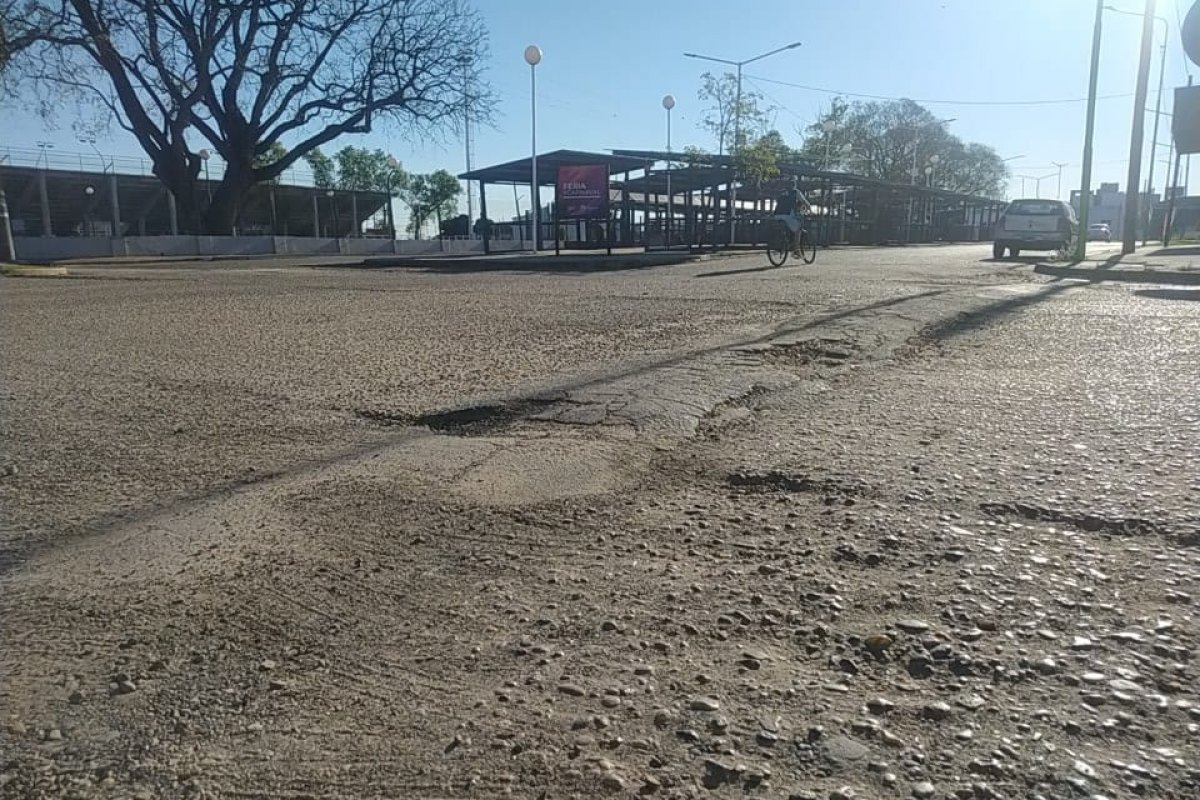Imagen de noticia Cortan el tránsito en Maestra Piccini por trabajos de reparación cerca del Corsódromo