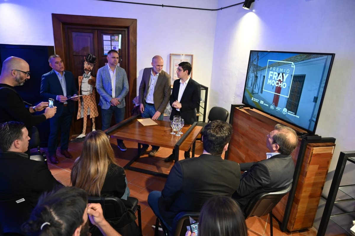 Imagen de noticia Germán Ulrich ganó el Premio Literario Fray Mocho con un ensayo sobre Juan José Manauta