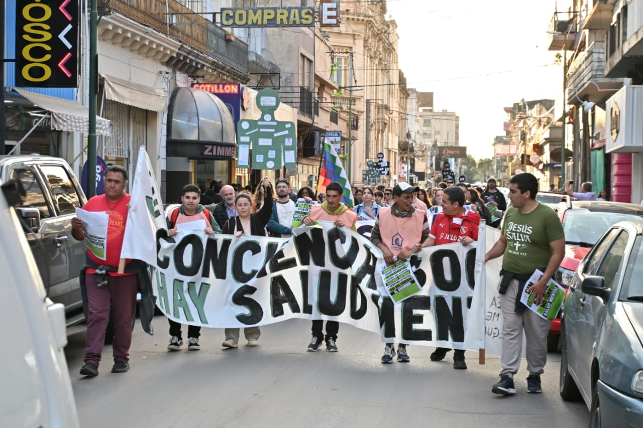 Imagen de noticia “Sin consciencia social no hay salud mental”: una movilización que reclamó comunidad y políticas públicas